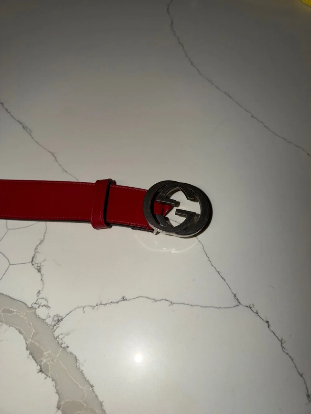 Gucci Red Leather Men's Belt with Silver Interlocking G Buckle
